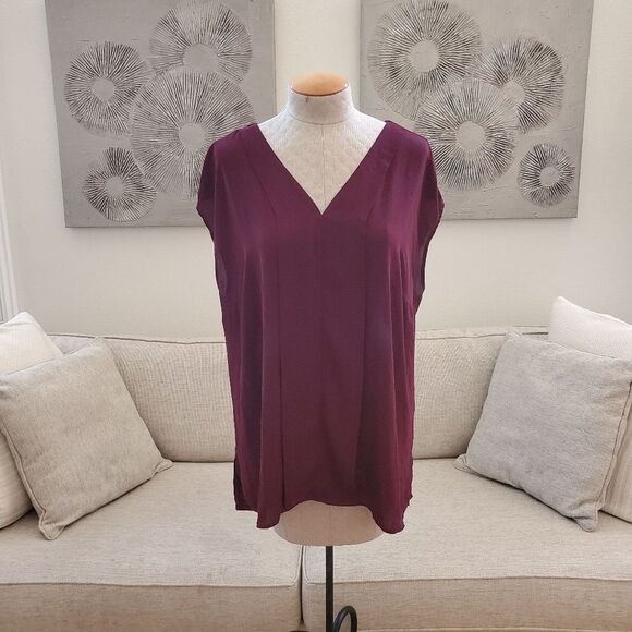 🌹 VINCE CAMUTO 🌹 Mixed Media V-neck Sleeveless Blouse - [Size 2X, Wine] - Picture 1 of 9